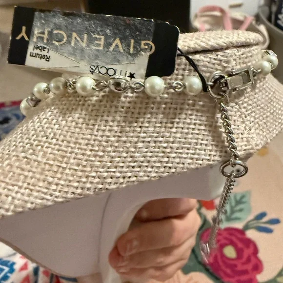 Givenchy Pearl and Crystal Necklace - Picture 6 of 8